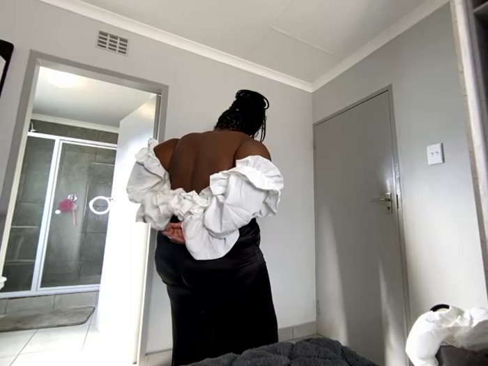 MissLola27