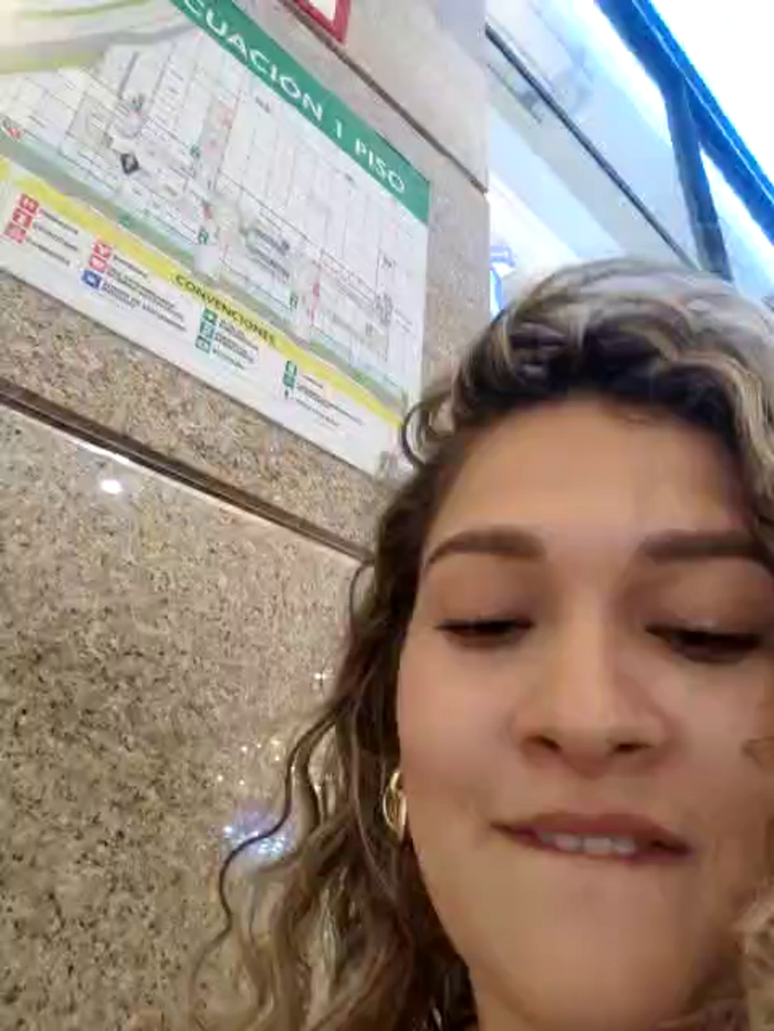 Sara_smiiith211