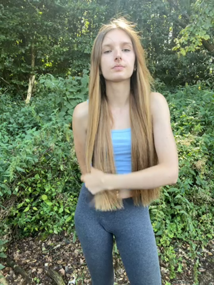 AnnyBelle_