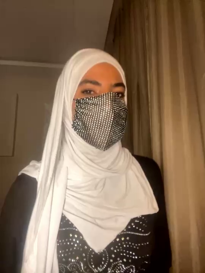 Hijabi_HotGirls
