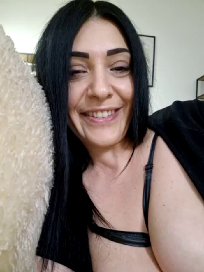 AryaSummersReal