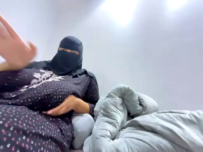 Submissive_Arab