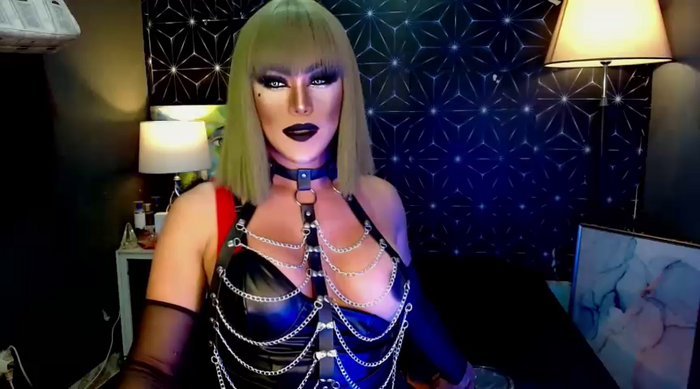 UrtopshemalegoddessAliyah