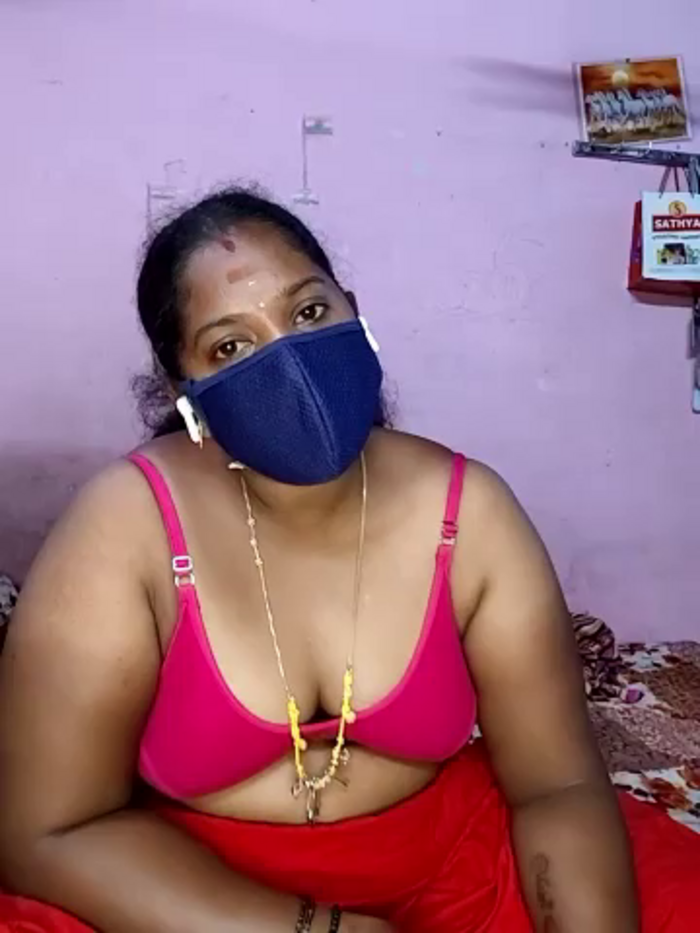 tamilvillagecouple1