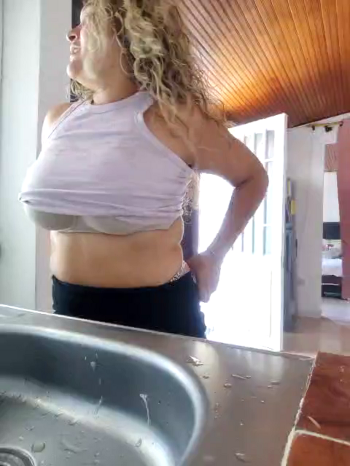 Sara_smiiith211