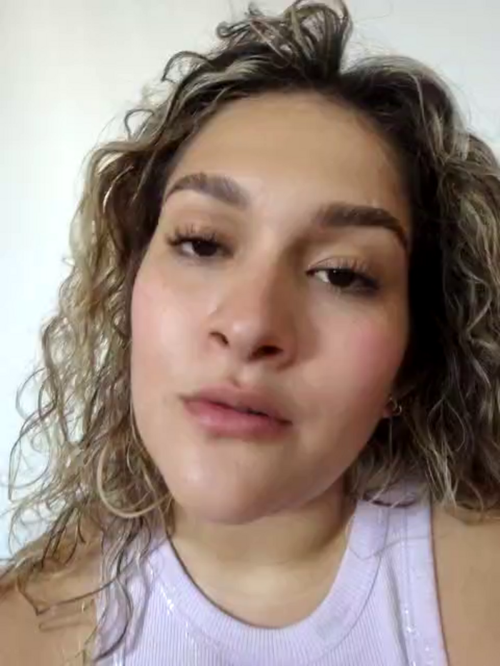 Sara_smiiith211