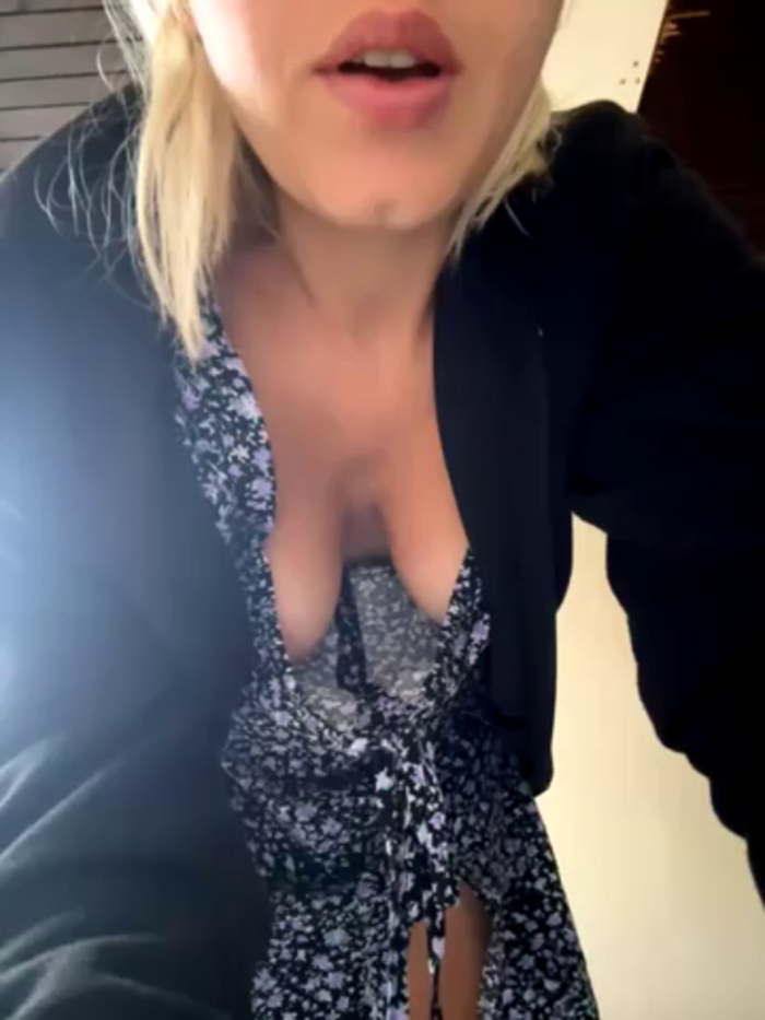 ladywithbigass