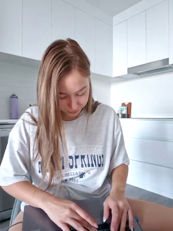 SashaJade_