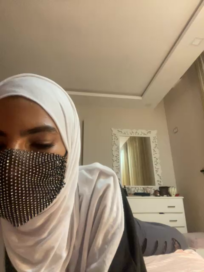 Hijabi_HotGirls
