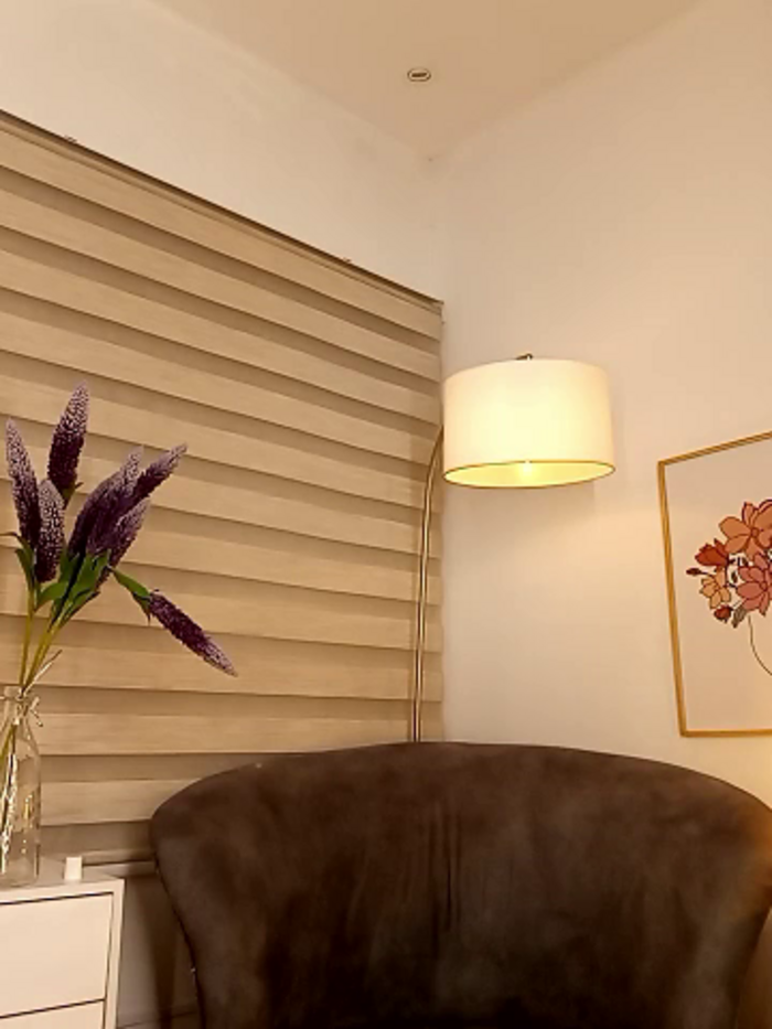 KARISSA_HILLS