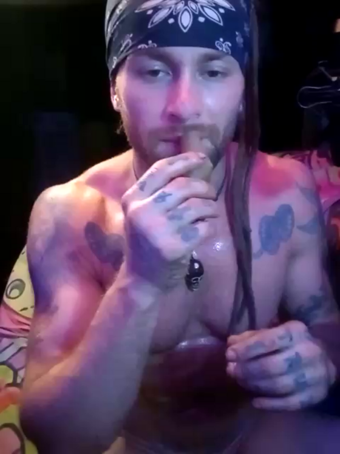 JaxxxRiott