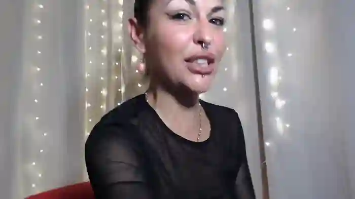 2024/09/09/stripchat-masha_real_84-20-34-33