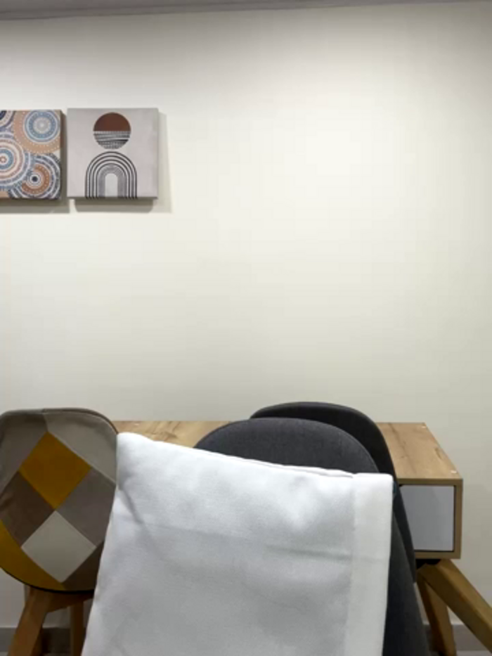 _Abril-Office1