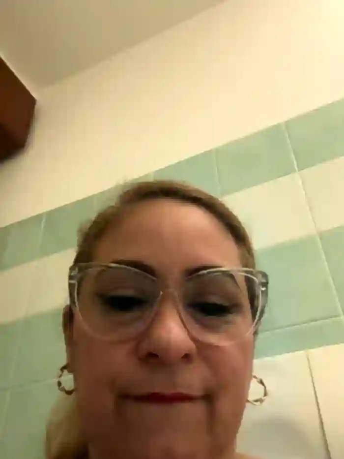 2024/09/09/stripchat-x_elena_x-10-03-28