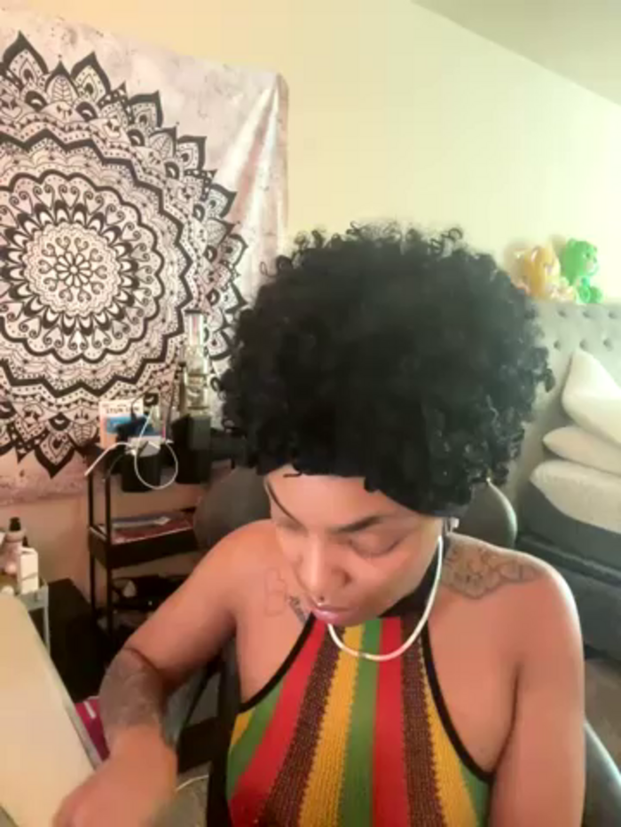 butterflybootyy