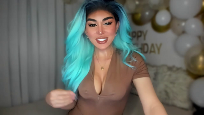 QueenOfAmerica_