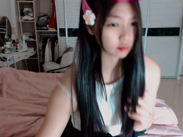 -Lucky_Girl