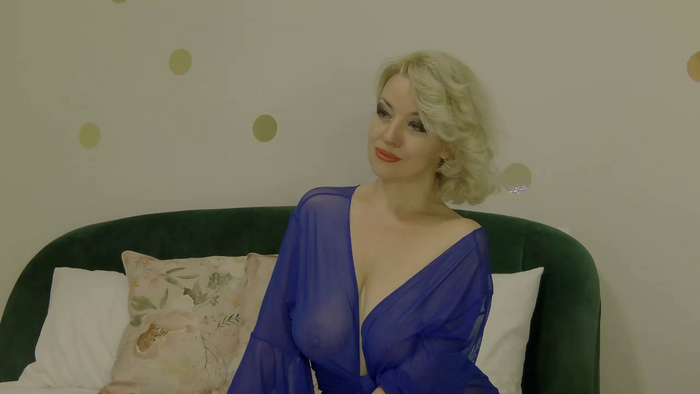 ClassyTinaa