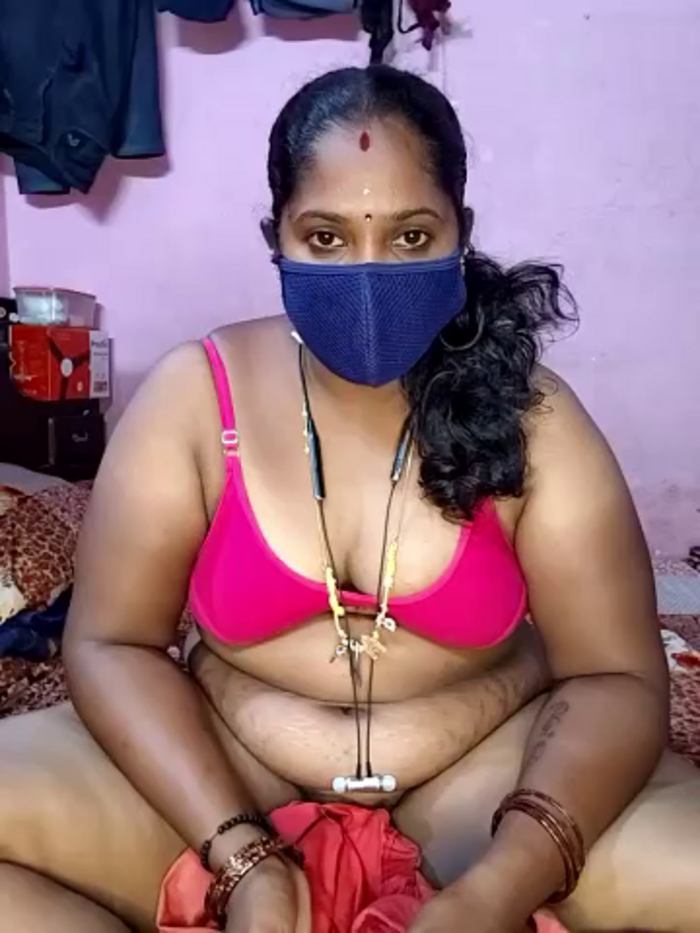 tamilvillagecouple1