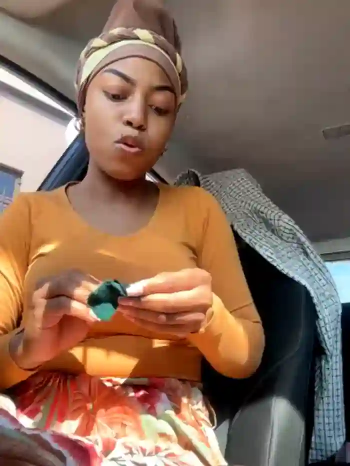 2024/09/12/stripchat-tamia_98-07-18-30