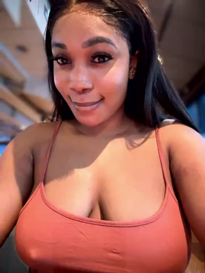 __Nessa__