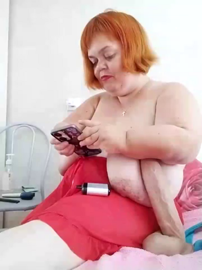 MIDGET-TITS