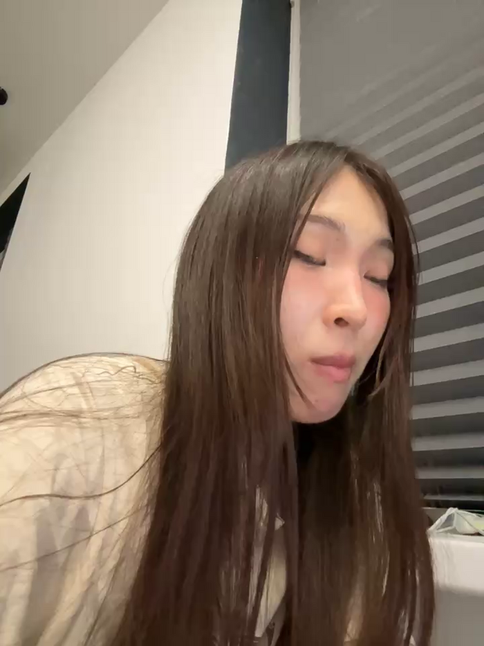 MikaAoki