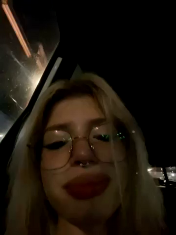 YeahMolly