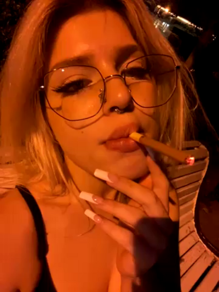 YeahMolly