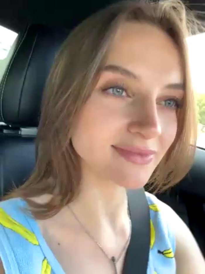 -AngelAri-
