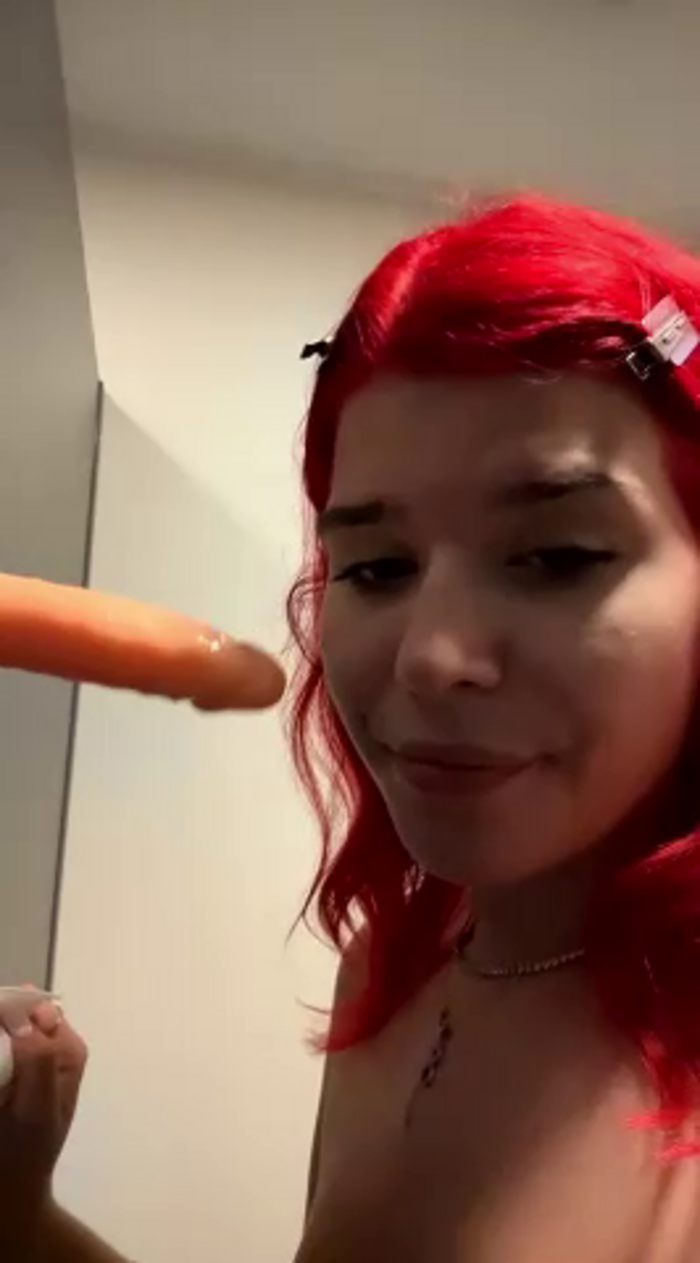 RiriRoseey
