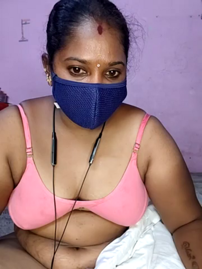 tamilvillagecouple1