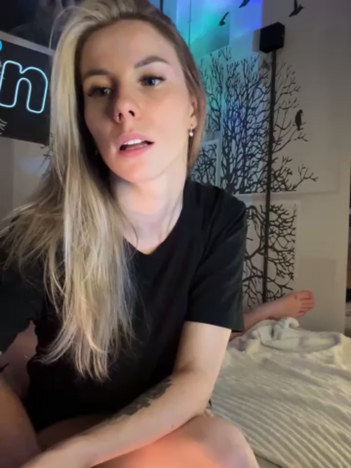 niki7377