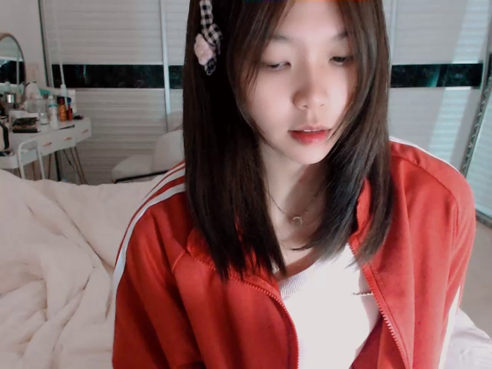-Lucky_Girl