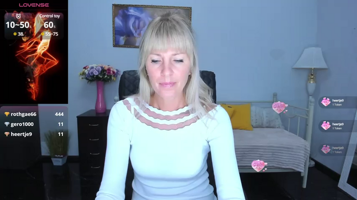 Anita_Tayson