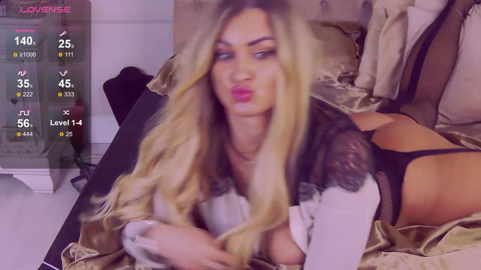 Denisse_Perry