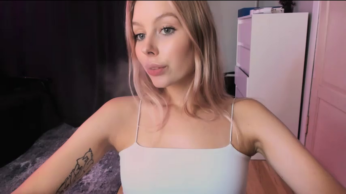 MiaDavis21