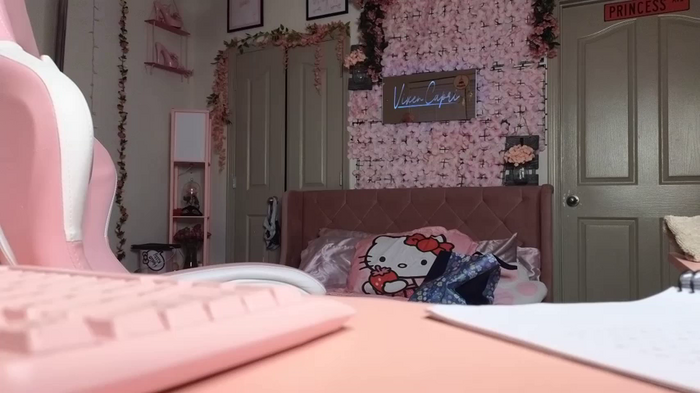 VixenCapri