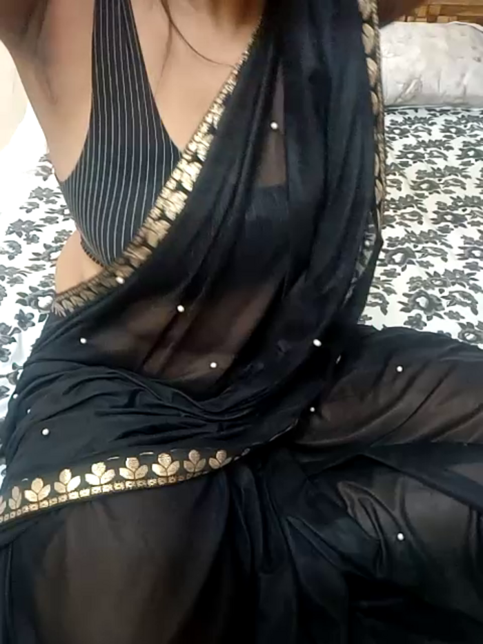 kaamuk_shweta