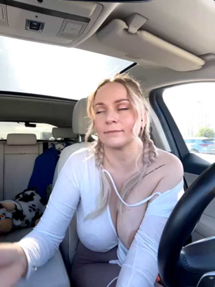 Bondgirl_013