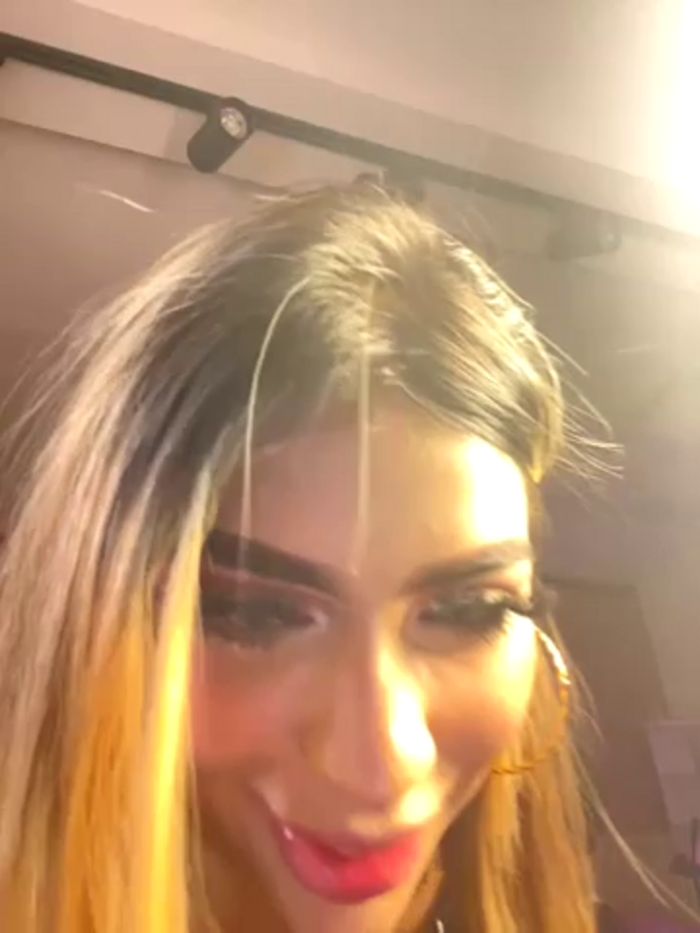 MiaWhitePink_