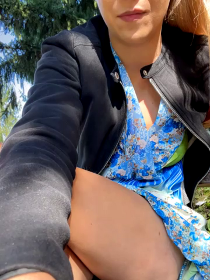 Risky_girl23