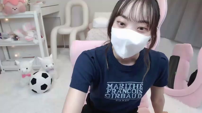 momo_room