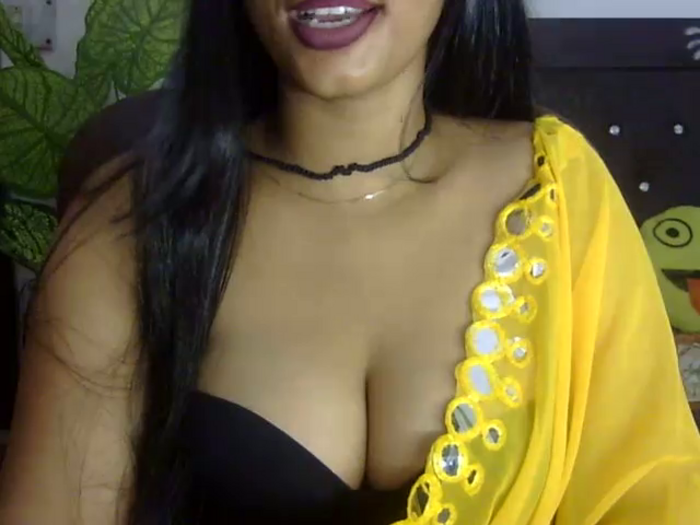 SEXY-MAHI-
