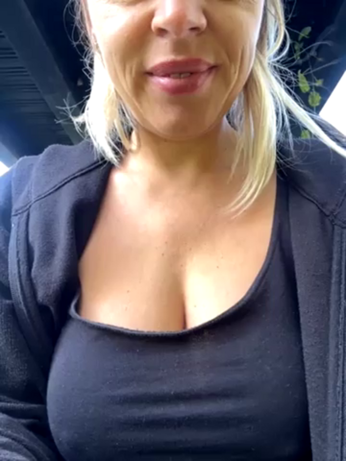 ladywithbigass