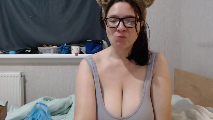 Nina7HotCherry