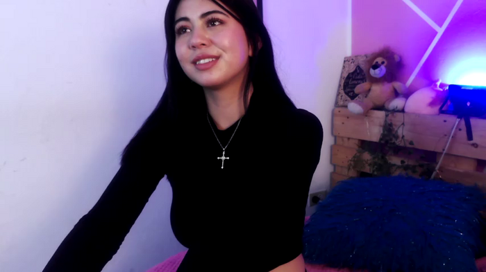 Zoe_Benson
