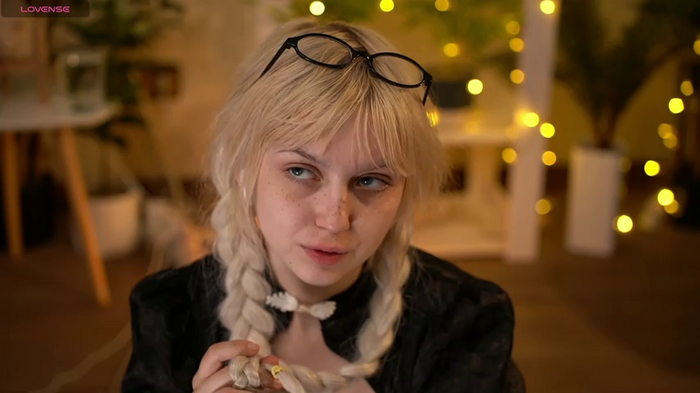 electric_blonde