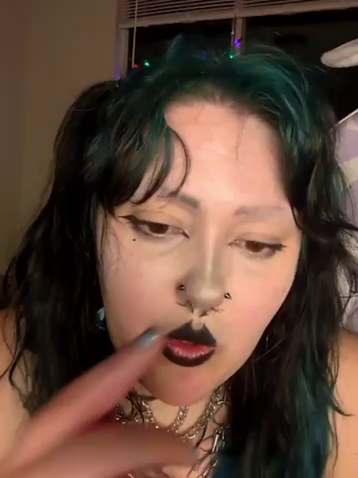 Cutegothcrybabyx
