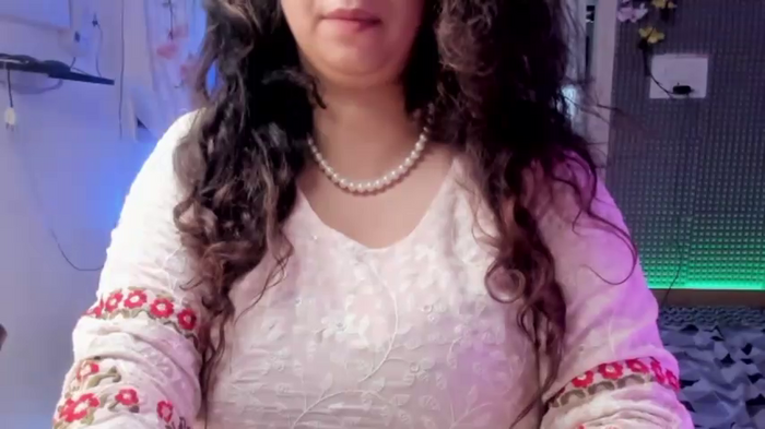Gulabi_Queen